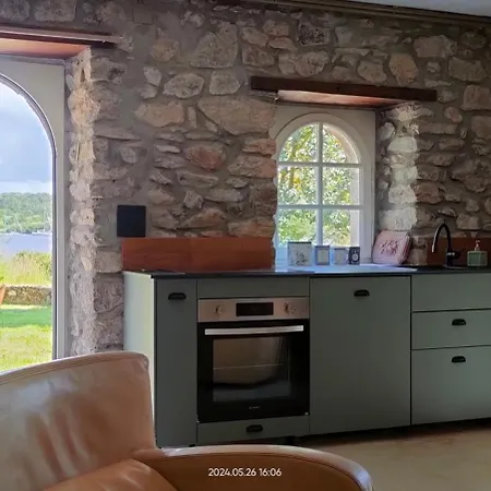 Maison Au Calme Au Bord De L'eau Marzan