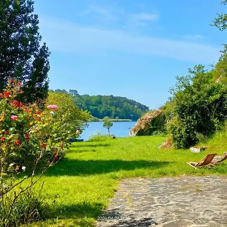 Maison Au Calme Au Bord De L'eau Marzan