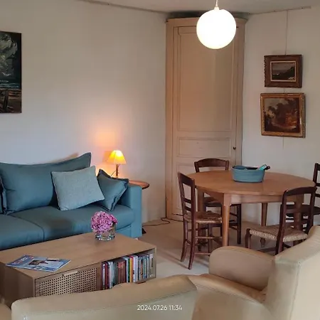 Maison Au Calme Au Bord De L'eau Marzan